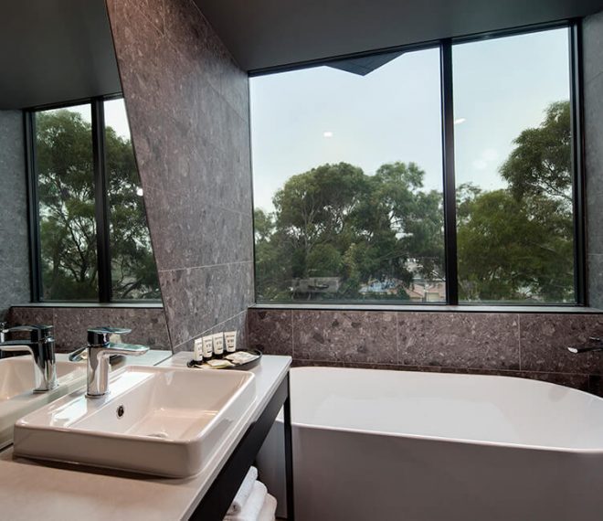 The Marion Hotel Restaurant Adelaide Accommodation Function Rooms Bathroom